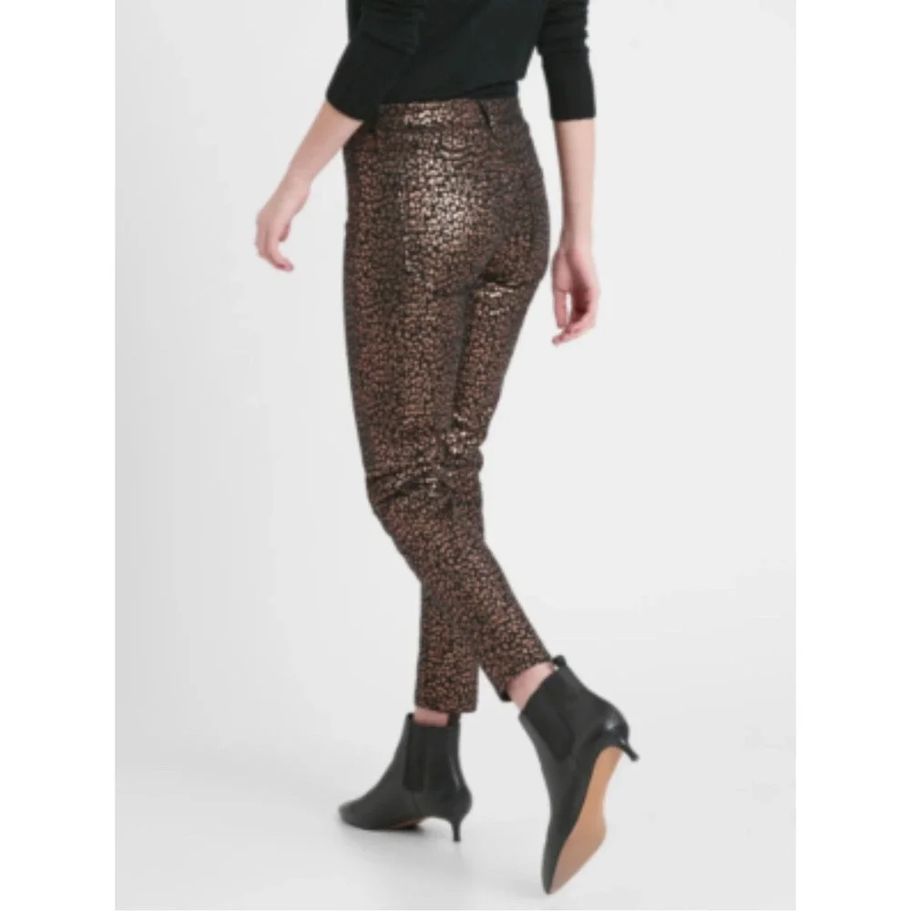 Banana Republic product pair